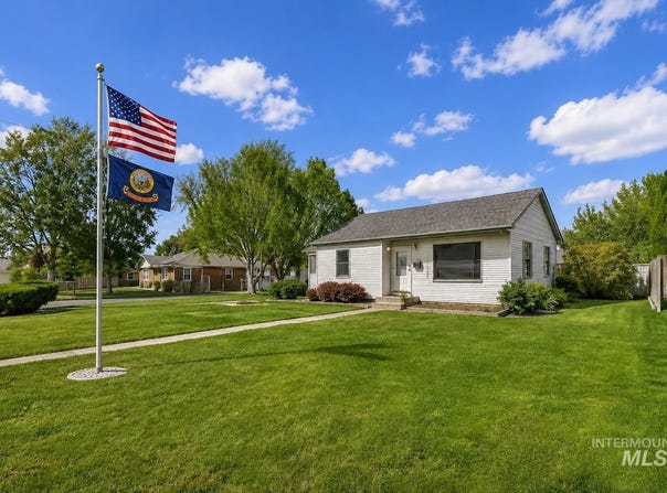 830 N 9 Th, Buhl, ID 83316