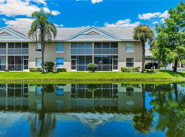 120 Pebble Shores Drive unit: 101, Naples, FL 34110