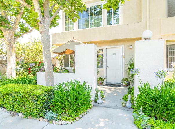 4240 Lost Hills Road, Calabasas, CA 91301