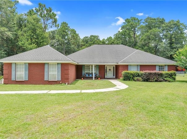 4620 Dresden Drive, Theodore, AL 36582