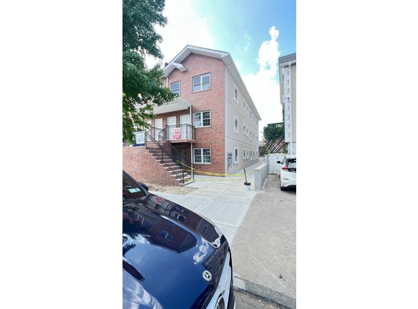 2131 Newbold Ave, Bronx, NY 10462