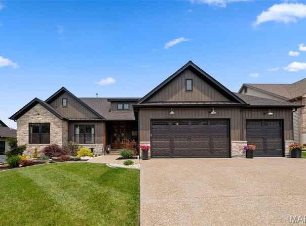 517 Stonewolf Creek Drive, Wentzville, MO 63385