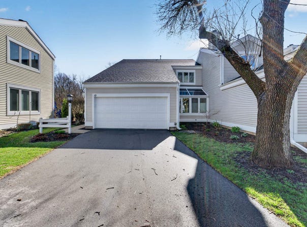12 Oak Creek Trail, Madison, WI 53717