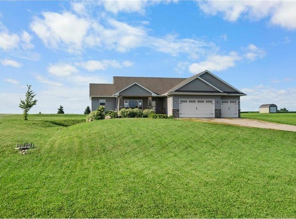 1636 102nd Avenue, Hammond, WI 54015