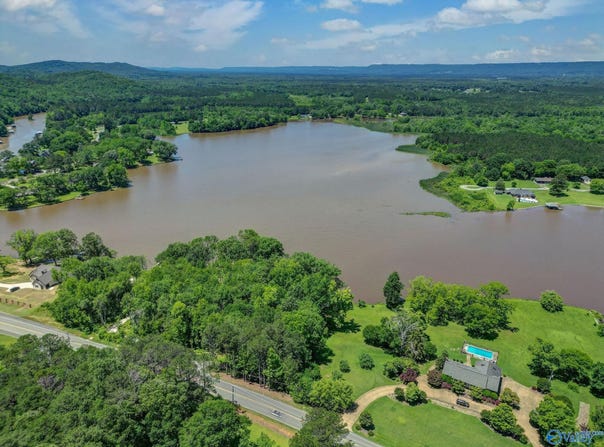 1 Rainbow Drive, Rainbow City, AL 35906