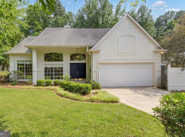 111 Kenton Place, Peachtree City, GA 30269