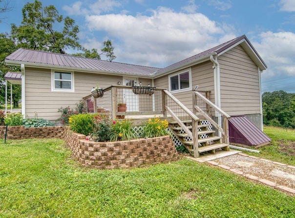 10565 W State Hwy 76, Cape Fair, MO 65624