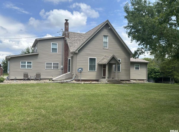 1994 Ladue Road, Jacksonville, IL 62650-6454