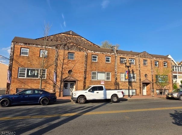 380 Somerset St, North Plainfield Boro, NJ 07060-4781