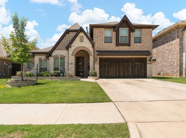 505 Livia Street, Burleson, TX 76028