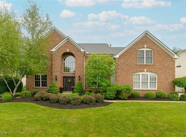 11711 Coopers Run, Strongsville, OH 44149