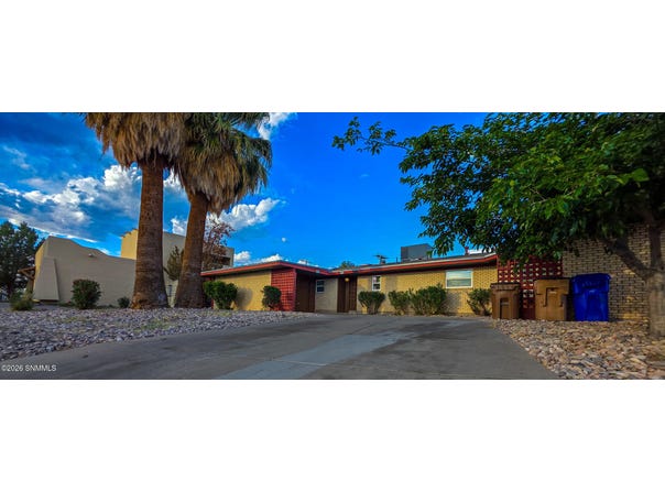 1855 Thomas Drive, Las Cruces, NM 88011