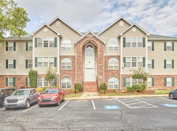 814 Scholastic Drive, Winston-Salem, NC 27106