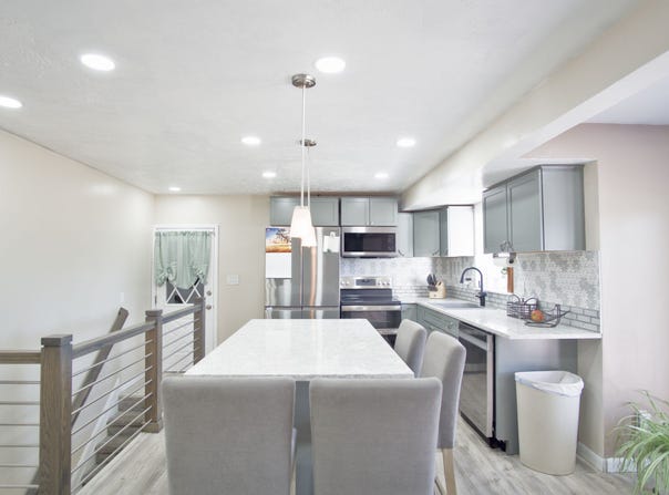 7472 S GOLD W, West Jordan, UT 84084