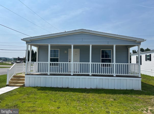 19 GREENWAY ACRES, THOMASVILLE, PA 17364