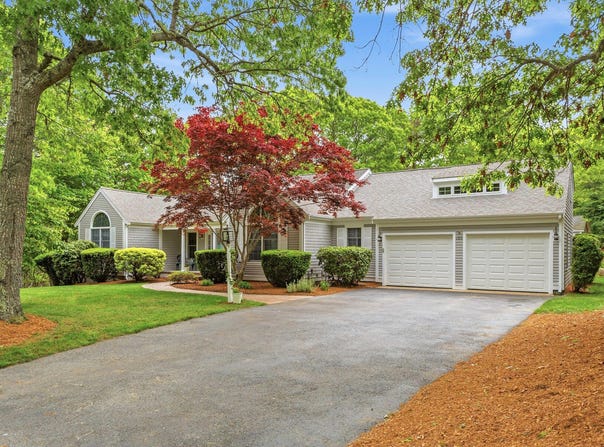 103 Falling Leaf Lane, Osterville, MA 02655