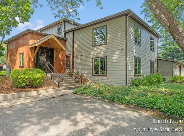 8201 Cherry Valley Avenue SE, Caledonia, MI 49316