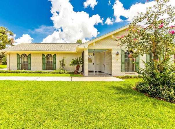 315 Windsor Dr, Thibodaux, LA 70301