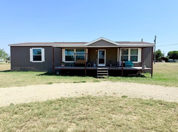 677 Lowe St., Hermleigh, TX 79526