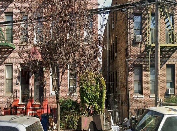 243 E 51st St, Brooklyn, NY 11203