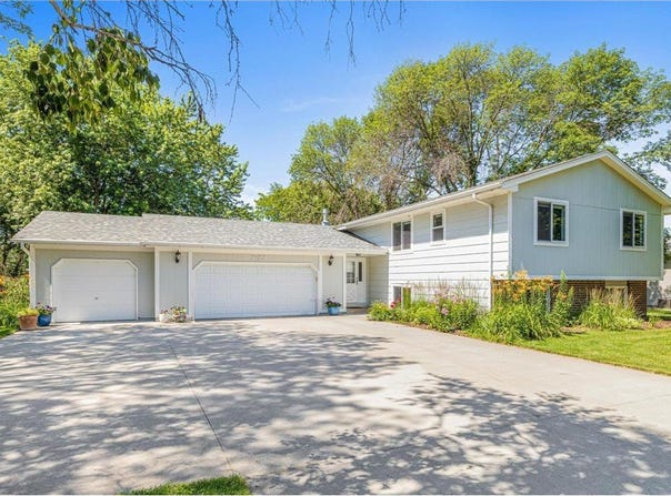 16951 88th Avenue N, Maple Grove, MN 55311