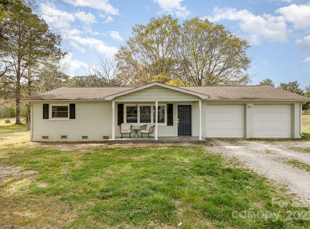 217 Cedarhurst Lane, Clover, SC 29710