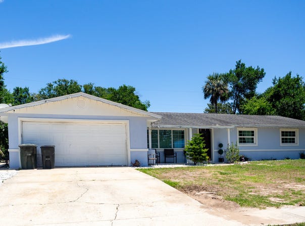 1325 Laurel Drive, Daytona Beach, FL 32117