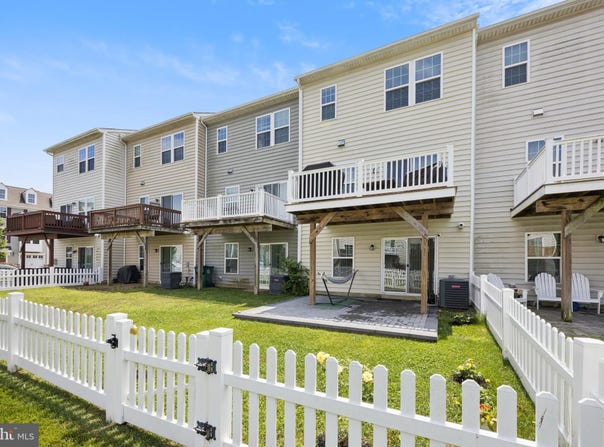 184 STAR DRIVE, MOUNT HOLLY, NJ 08060