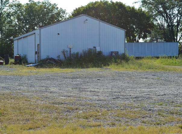112 Warren Dr., Fairfield, IL 62837