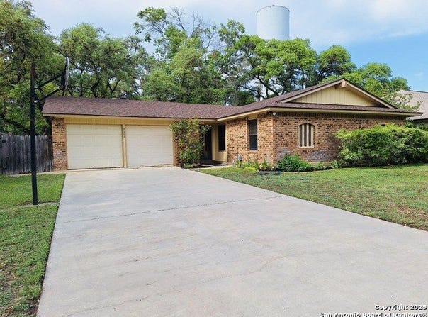 9207 Kings Cross, San Antonio, TX 78254