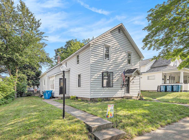 709 E Loomis Street, Ludington, MI 49431