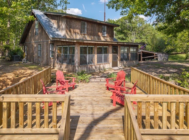 409 Sunrise Rd., Jonesville, LA 71343