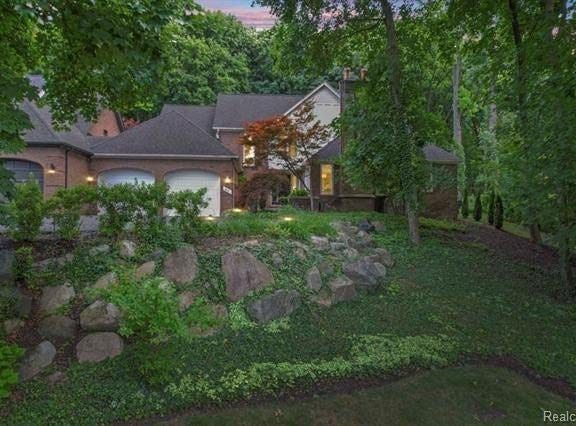 41 Vaughan Ridge Road, Bloomfield Hills, MI 48304