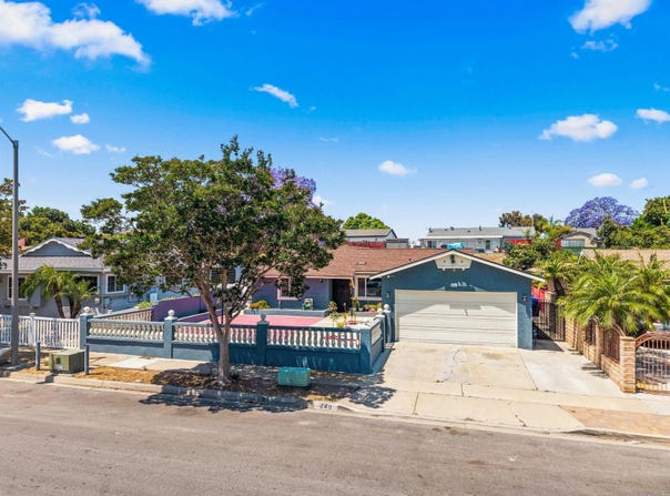 240 Ledgewood Ln, San Diego, CA 92114