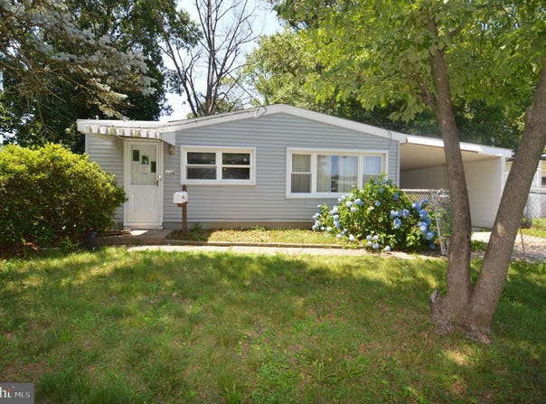 113 COUNTY AVENUE, MAPLE SHADE, NJ 08052