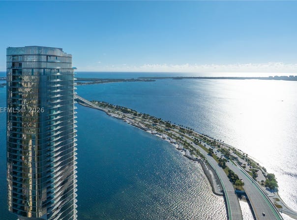 175 SE 25 Rd, Miami, FL 33129