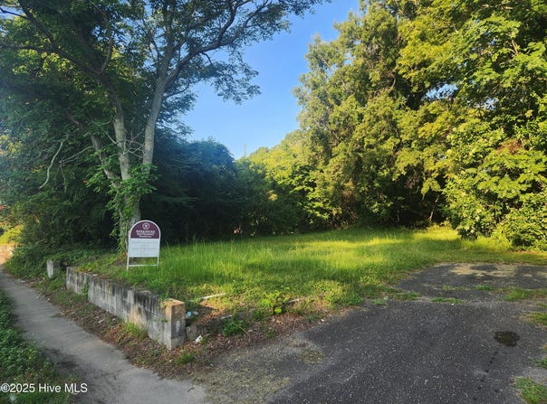 1005 S Slocumb Street, Goldsboro, NC 27530