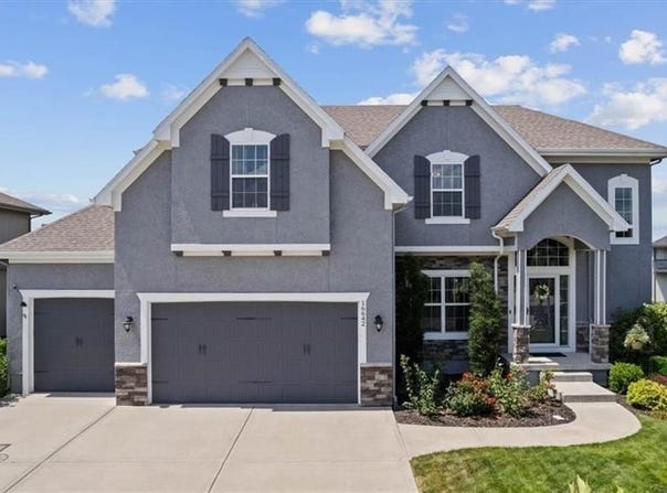 16642 W 165th Street, Olathe, KS 66062