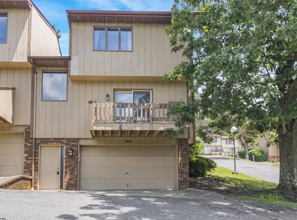 1230 E-8 Van Voorhis Road, Morgantown, WV 26505