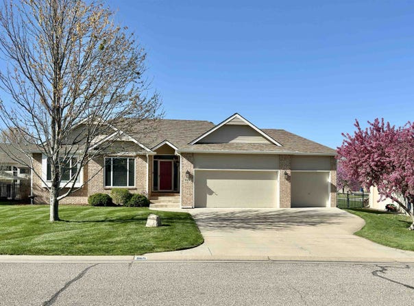 865 N Bristol Ct, Wichita, KS 67206-4319