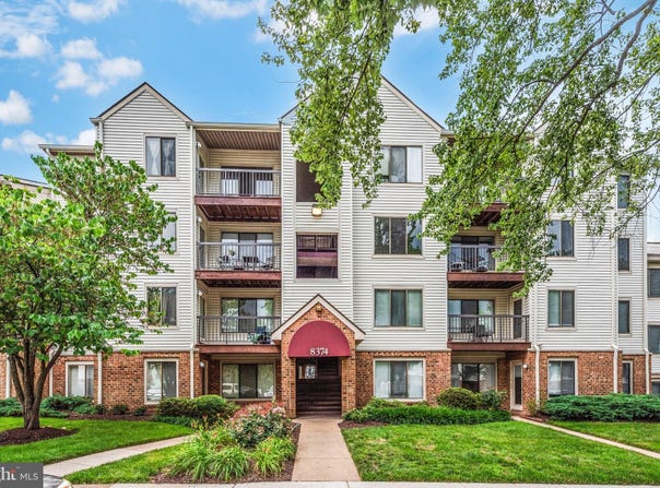 8374 BUTTRESS LANE, MANASSAS, VA 20110