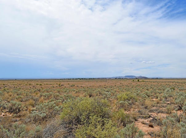 Rio Del Oro unit: 7, Los Lunas, NM 87031