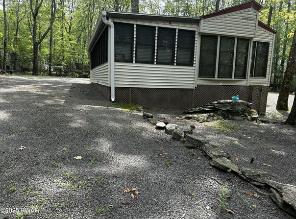 108 Pheasant Lane, Shohola, PA 18458