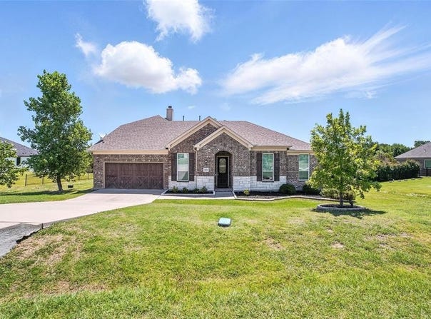 2616 Morning Mist Lane, Nevada, TX 75173