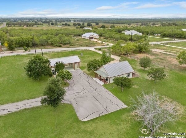 14830 fm 1346, St Hedwig, TX 78152