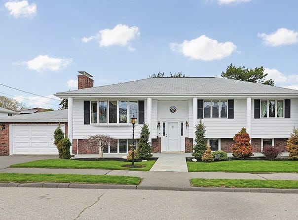 71 Case Dr, Revere, MA 02151