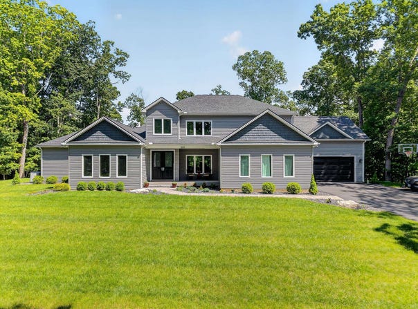 500 QUAILWOOD Drive, Blacksburg, VA 24060