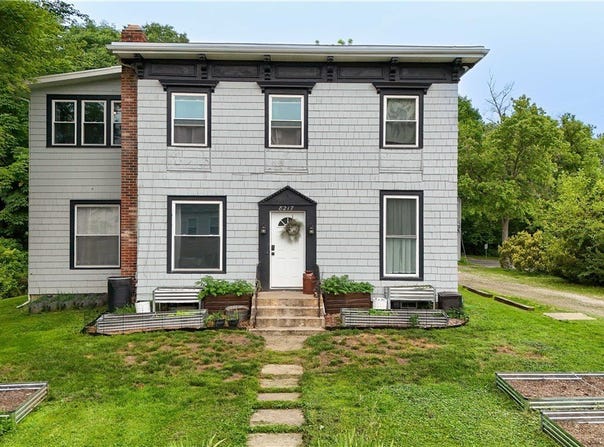 8217 Park Avenue, Garrettsville, OH 44231