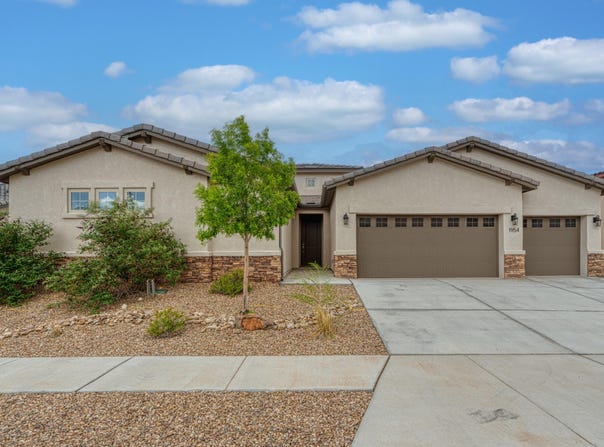 1954 CASTLE PEAK Loop NE, Rio Rancho, NM 87144