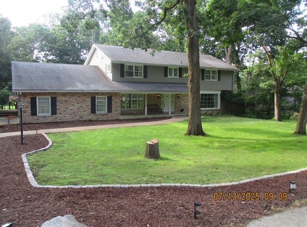 2702 Hoberg Drive, Joliet, IL 60432
